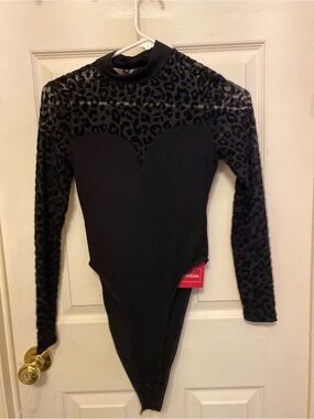 Black Long-Sleeve Leopard Velvet One-Piece